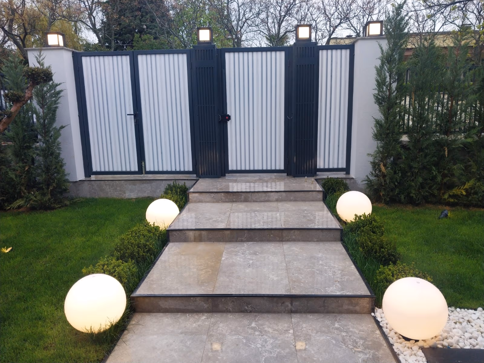 Prestijli Bina Giriş Aydınlatması